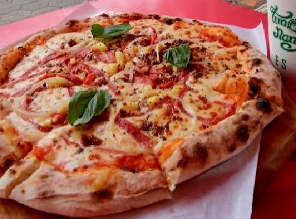 TUNQU NANGKRING: SAJIKAN PIZZA JALANAN LONDO EDAN SAMPAI GAGAL DIET